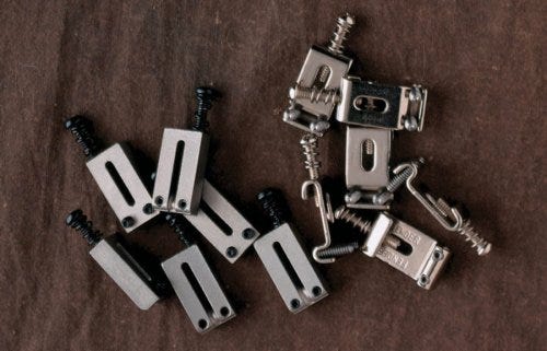 American Series ('86-'07) StratocasterÂ® Saddle Assemblies